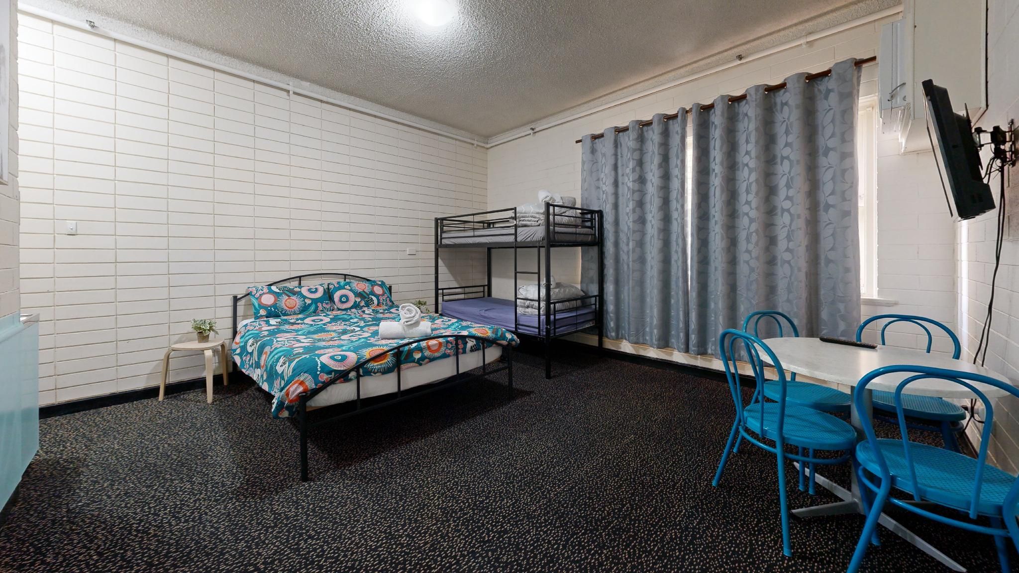 Adelaide Backpackers Hindley St 4 Person in 4-Bed Dormitory - Mixed 2