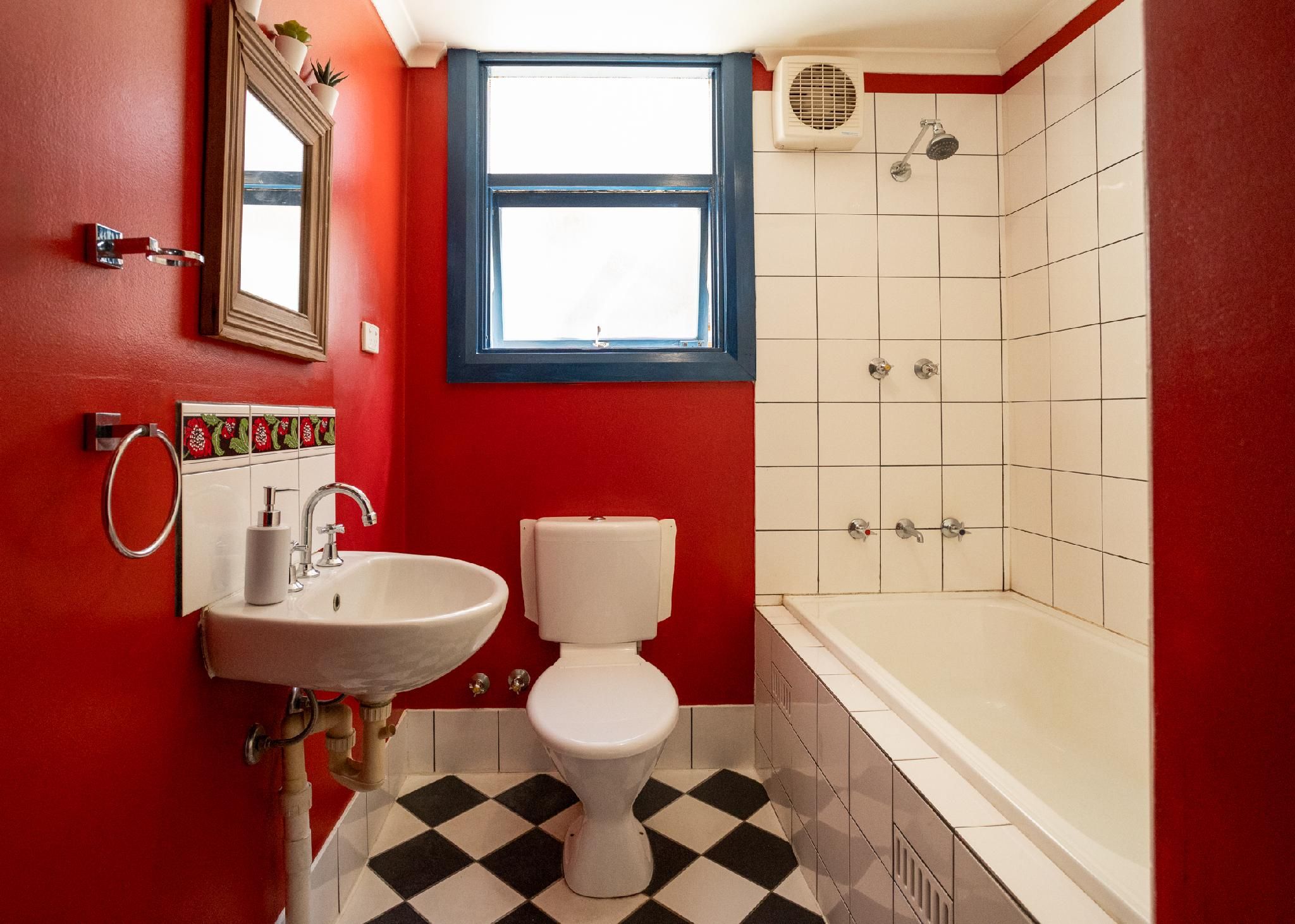 Base Camp Hostel Bed in 8 Bed Mixed Dormitory 2