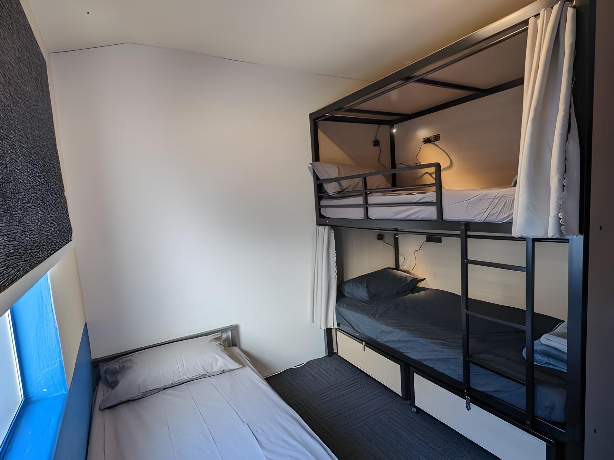 Triple Room with Private Bathroom