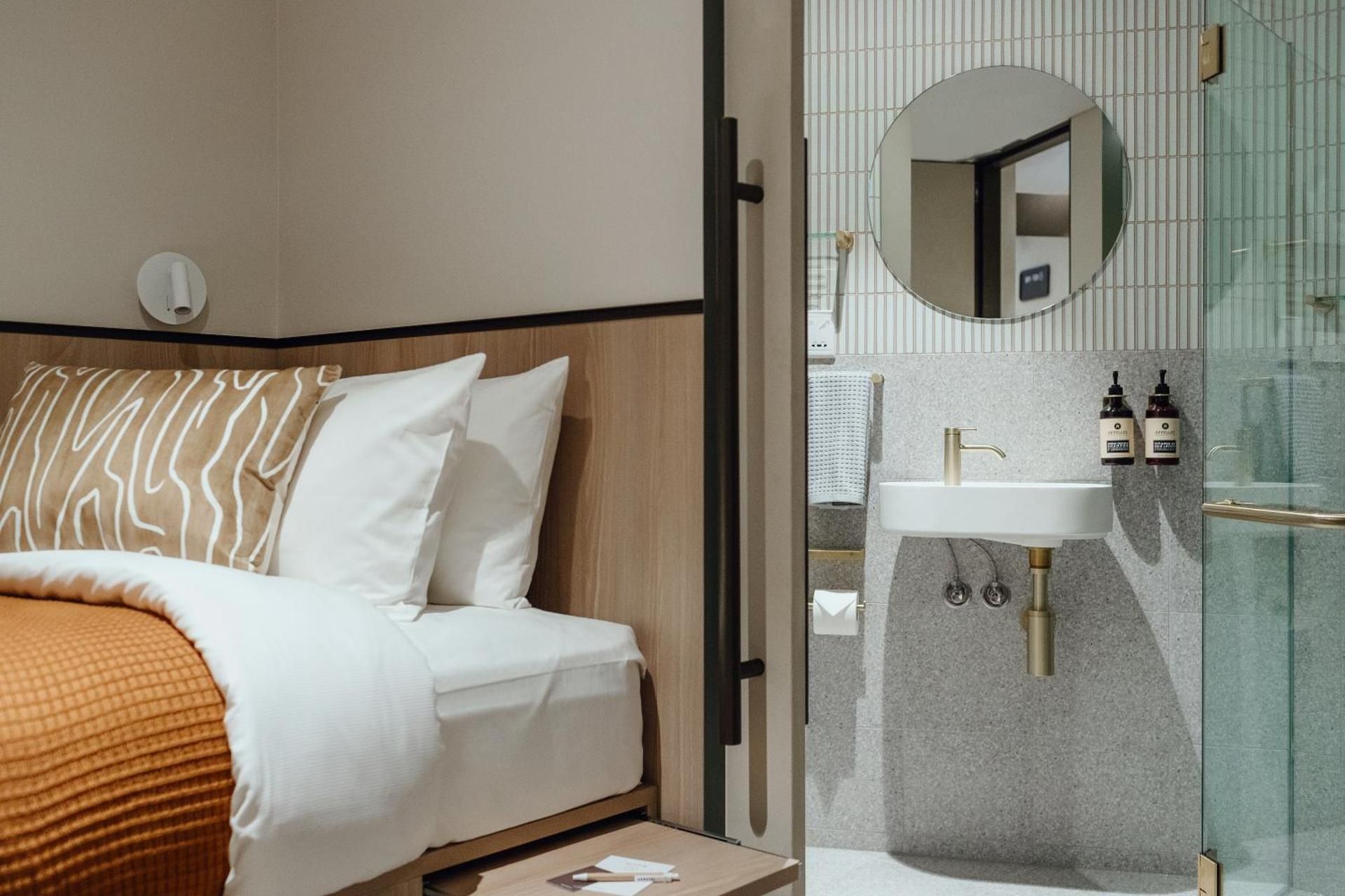 Single Room (Overnight Stay)