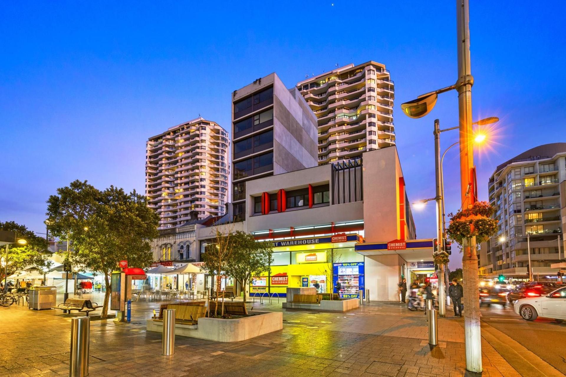 Arthur Hotel Bondi Junction no reception and house keeping no sofa bed
