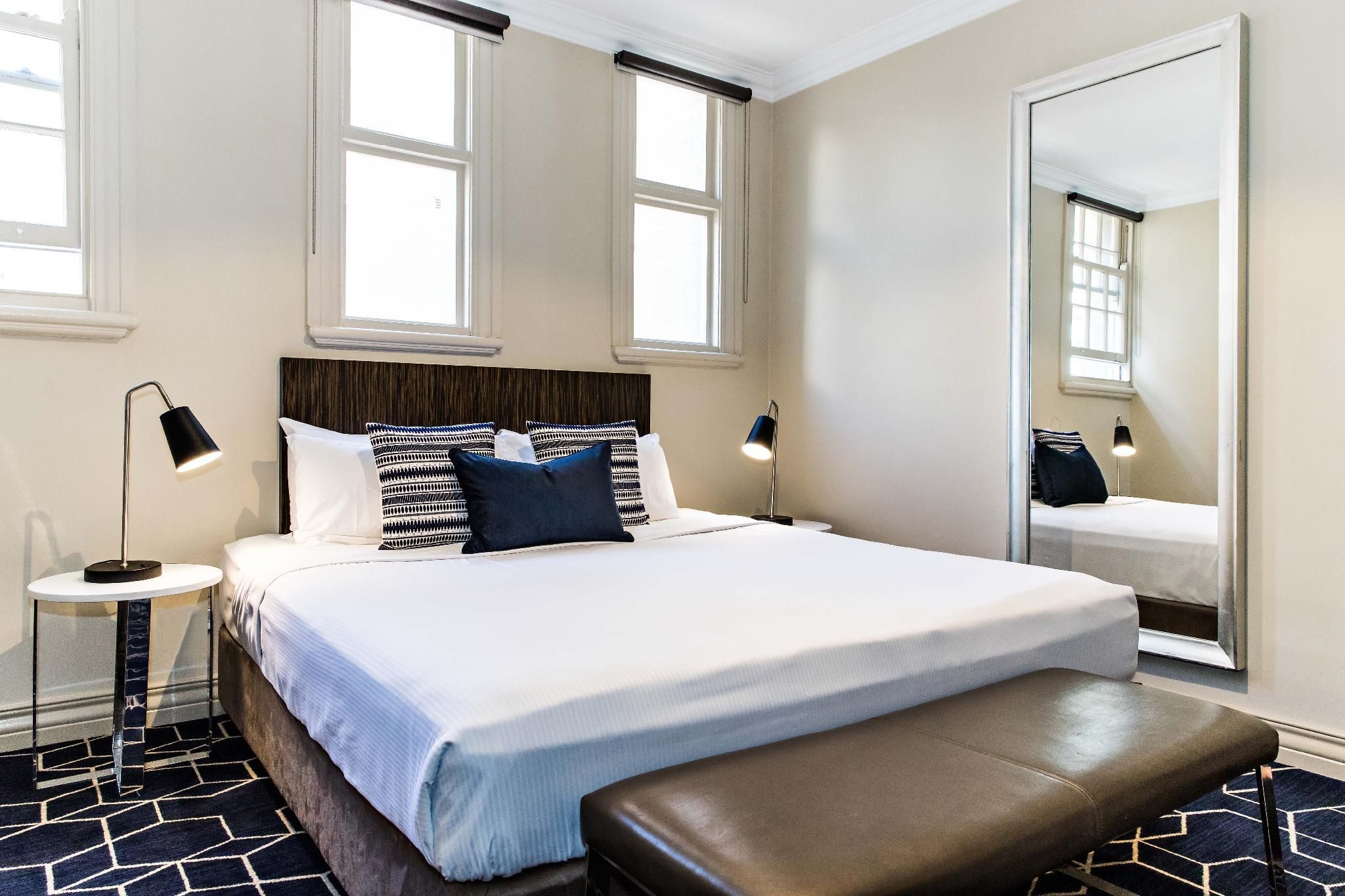 Hotel Diplomat Sydney Diplomat Superior King with Free WIFI 2