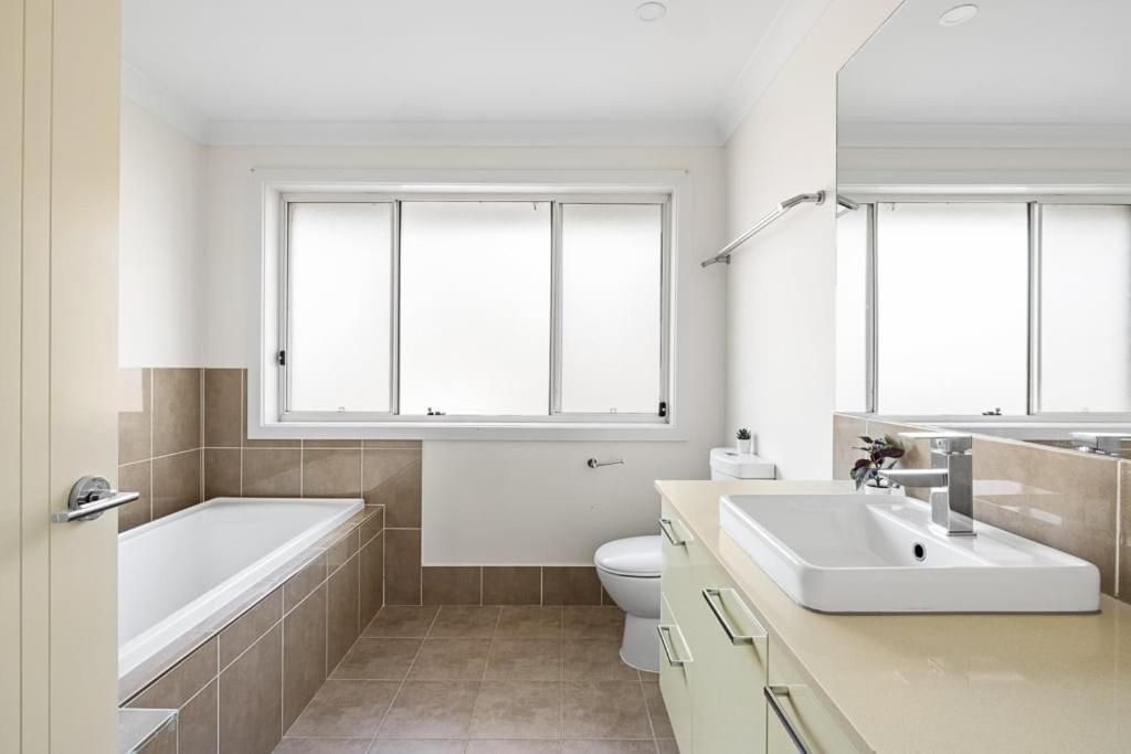 Standard Double Room with Shared Bathroom