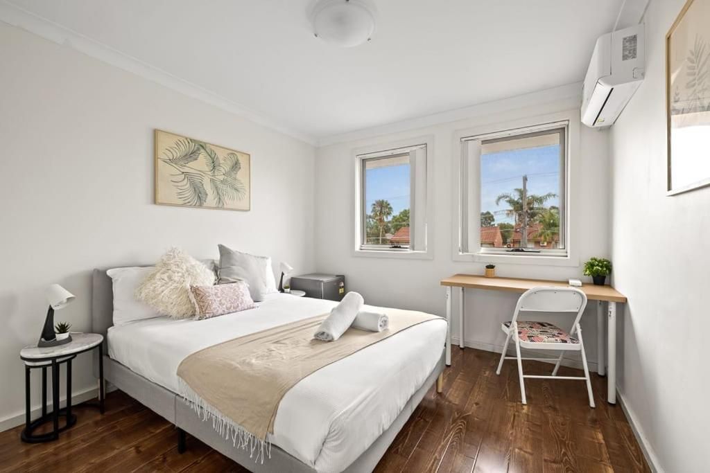 Standard Double Room with Shared Bathroom