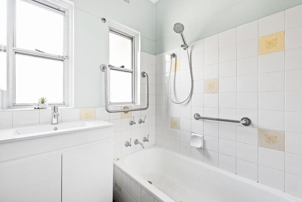 Queen Room with Shared Bathroom