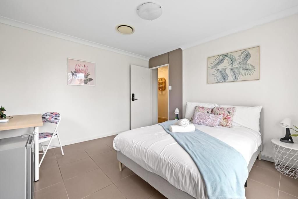 Standard Double Room with Shared Bathroom
