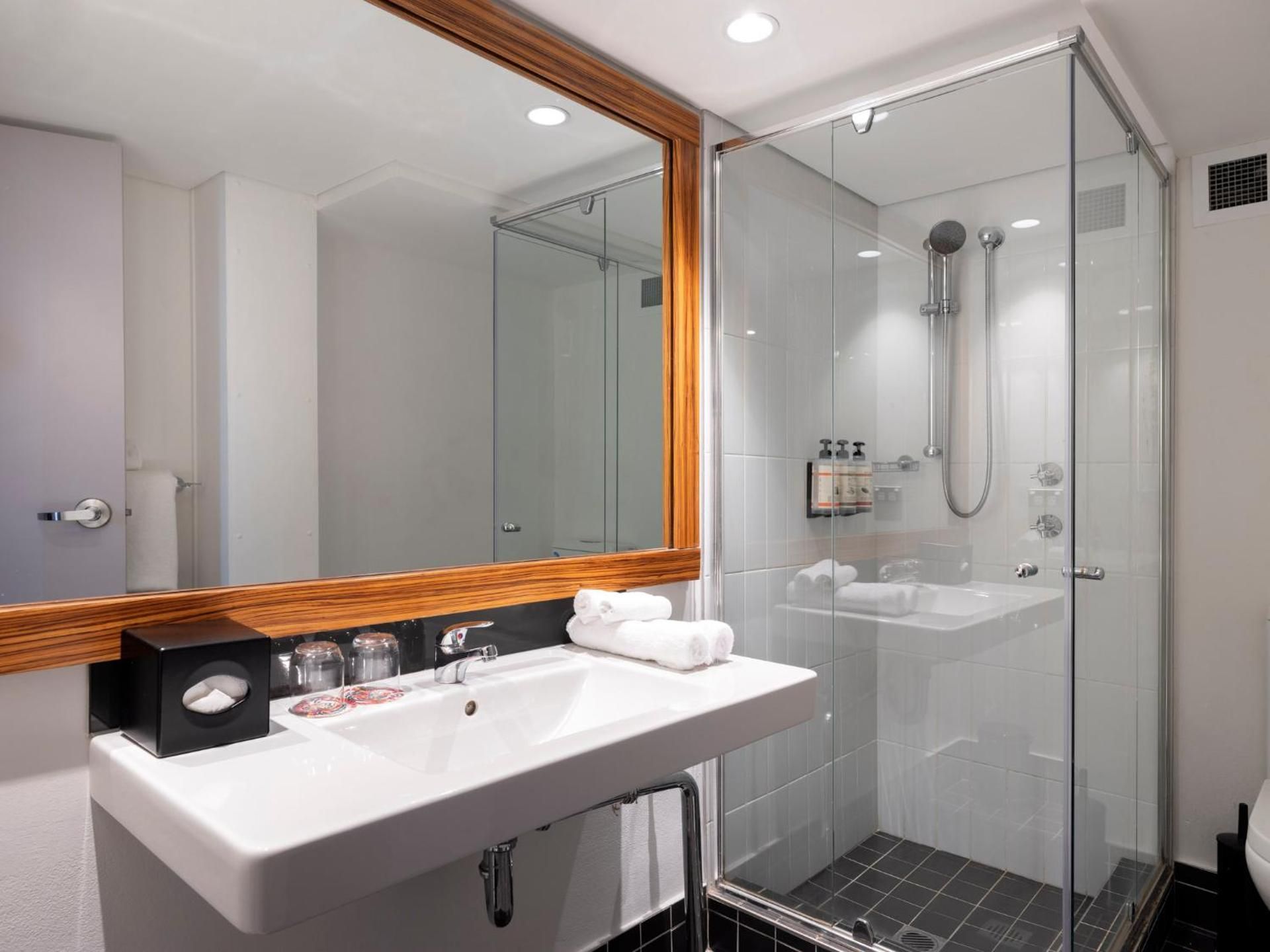 Deluxe One Bedroom Residence