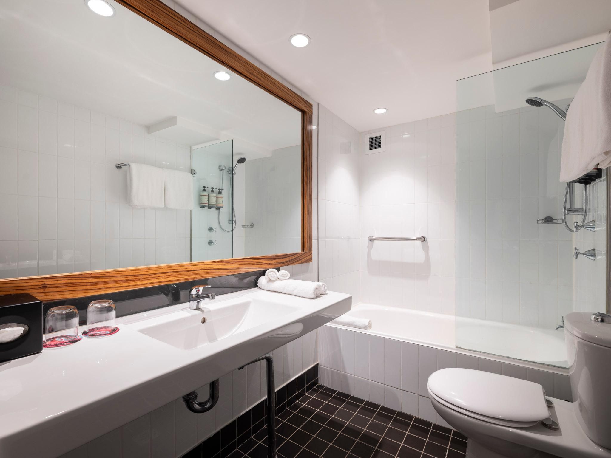 ADGE Hotel & Residence Adge Twin Room 3