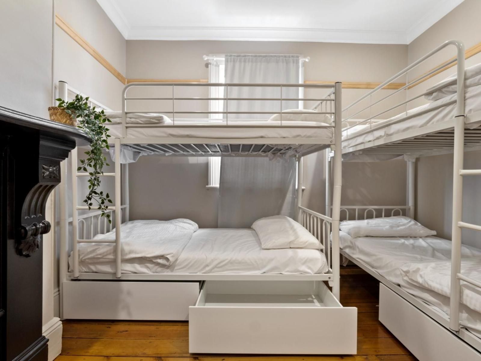 Private Room for 4 Guests - Outside Shared Bathroom