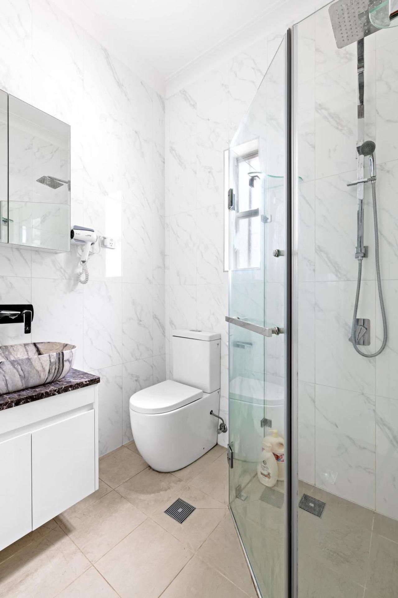 Double Room in Kingsford - Next to the Station - Shared Bathroom Double Room with Shared Bathroom 3