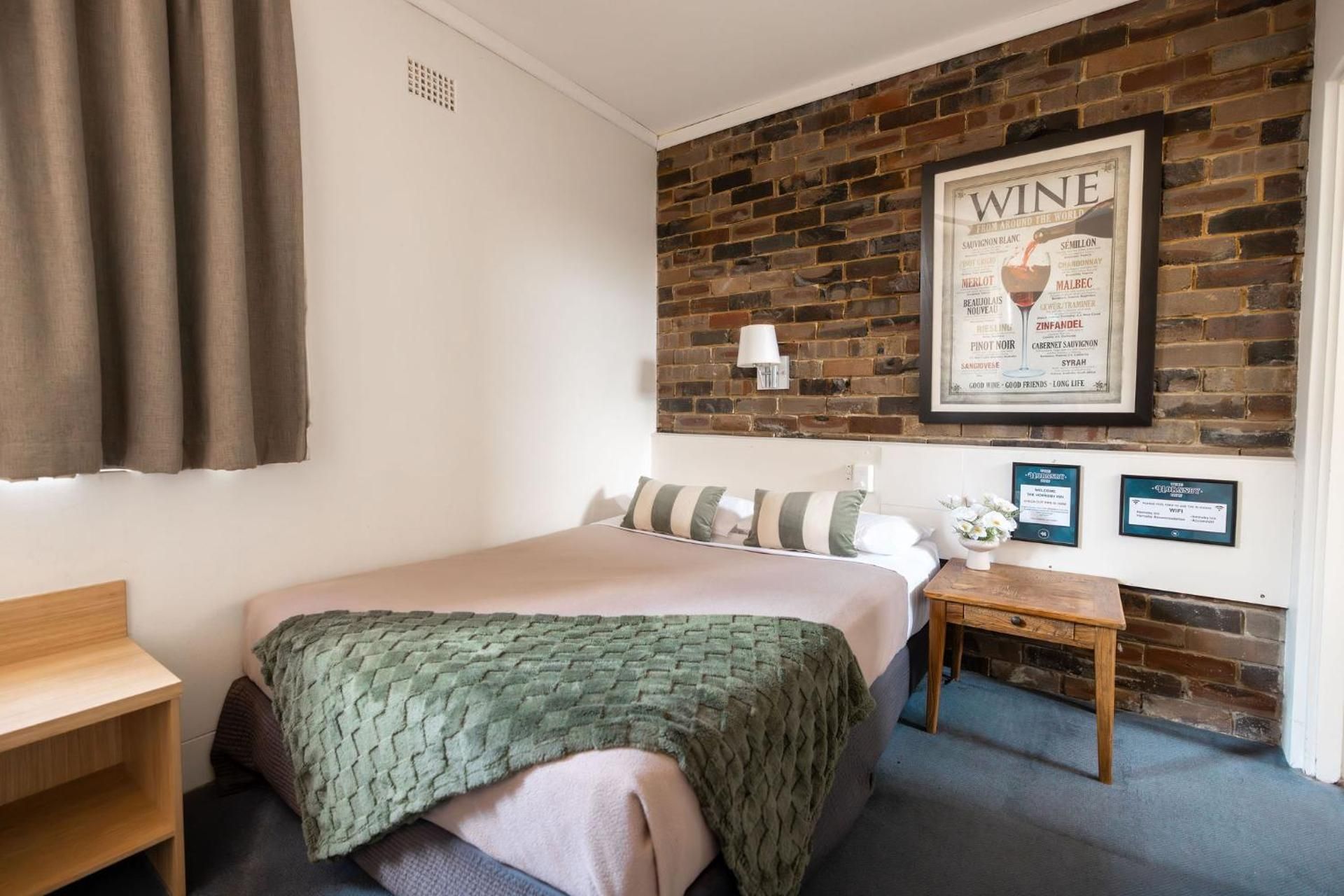 Hornsby Inn Standard Double Room 2