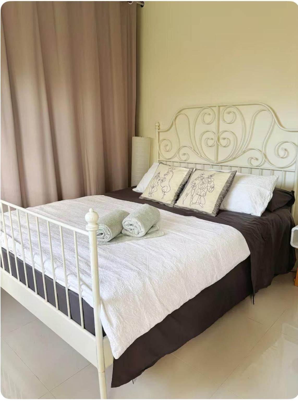 Entire Studio Guesthouse in East Lindfield