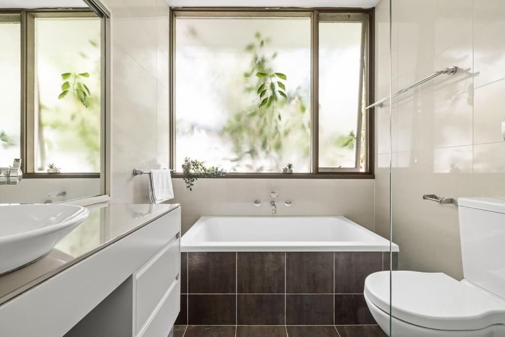 Queen Room with Shared Bathroom