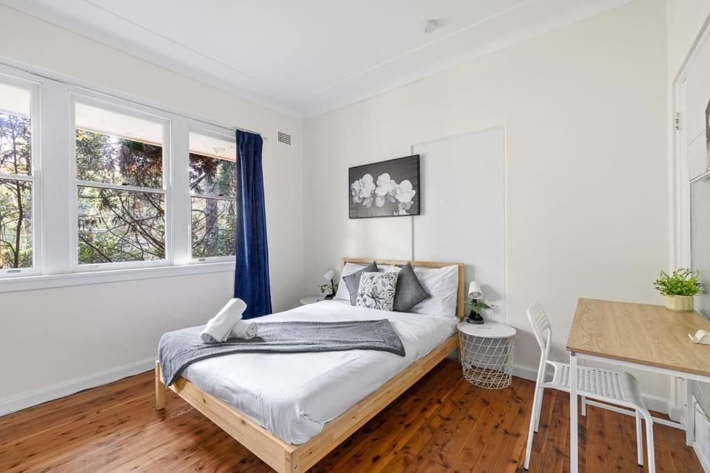 Standard Double Room with Shared Bathroom