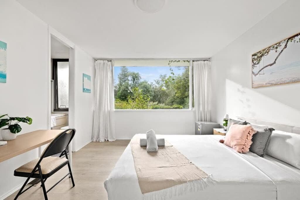 Queen Room with Private Bathroom