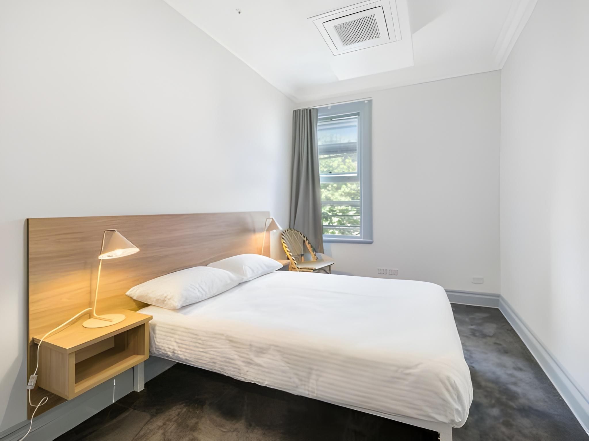 The Pacific House Double Room with Shared Bathroom 2