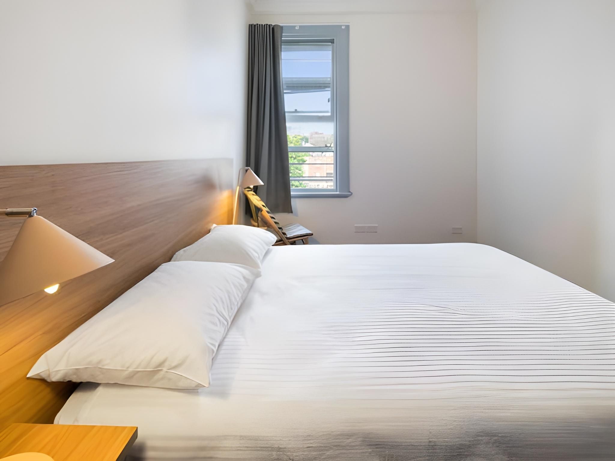 The Pacific House Double Room with Shared Bathroom