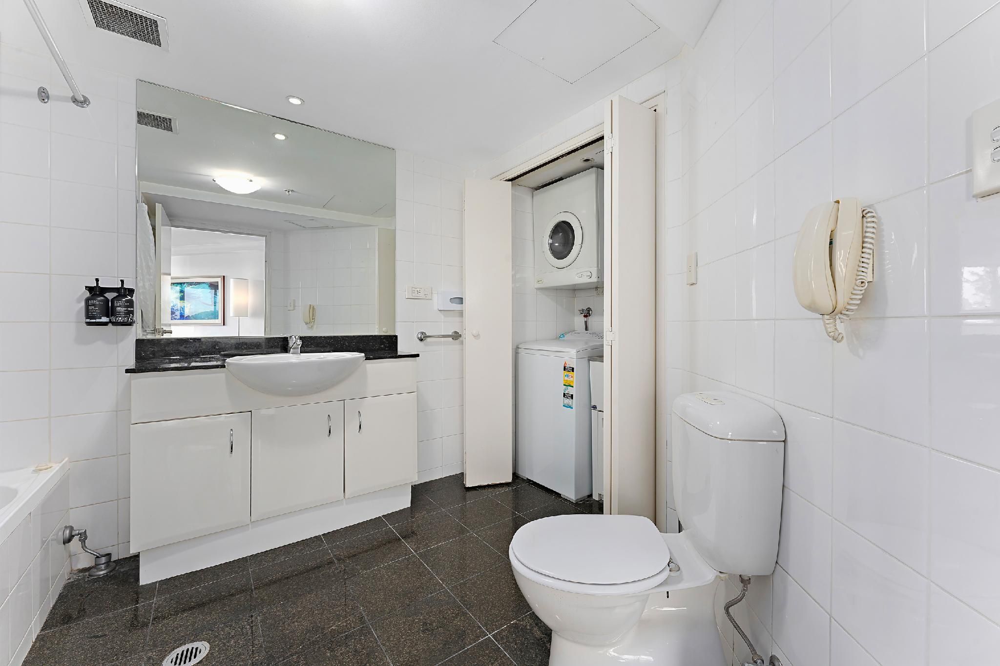 1 Valentine Ave Classic Apartment