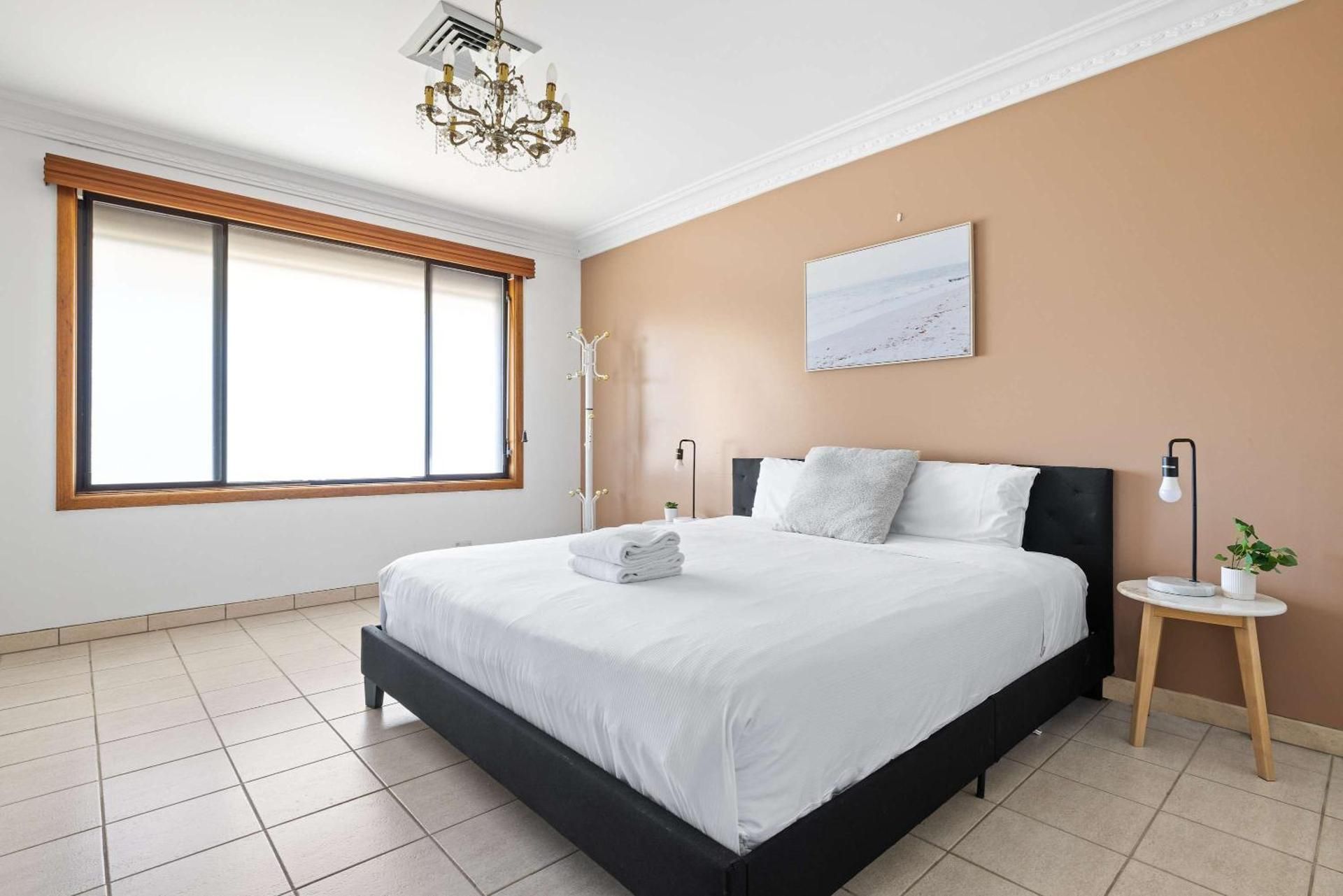 King Room with Shared Bathroom