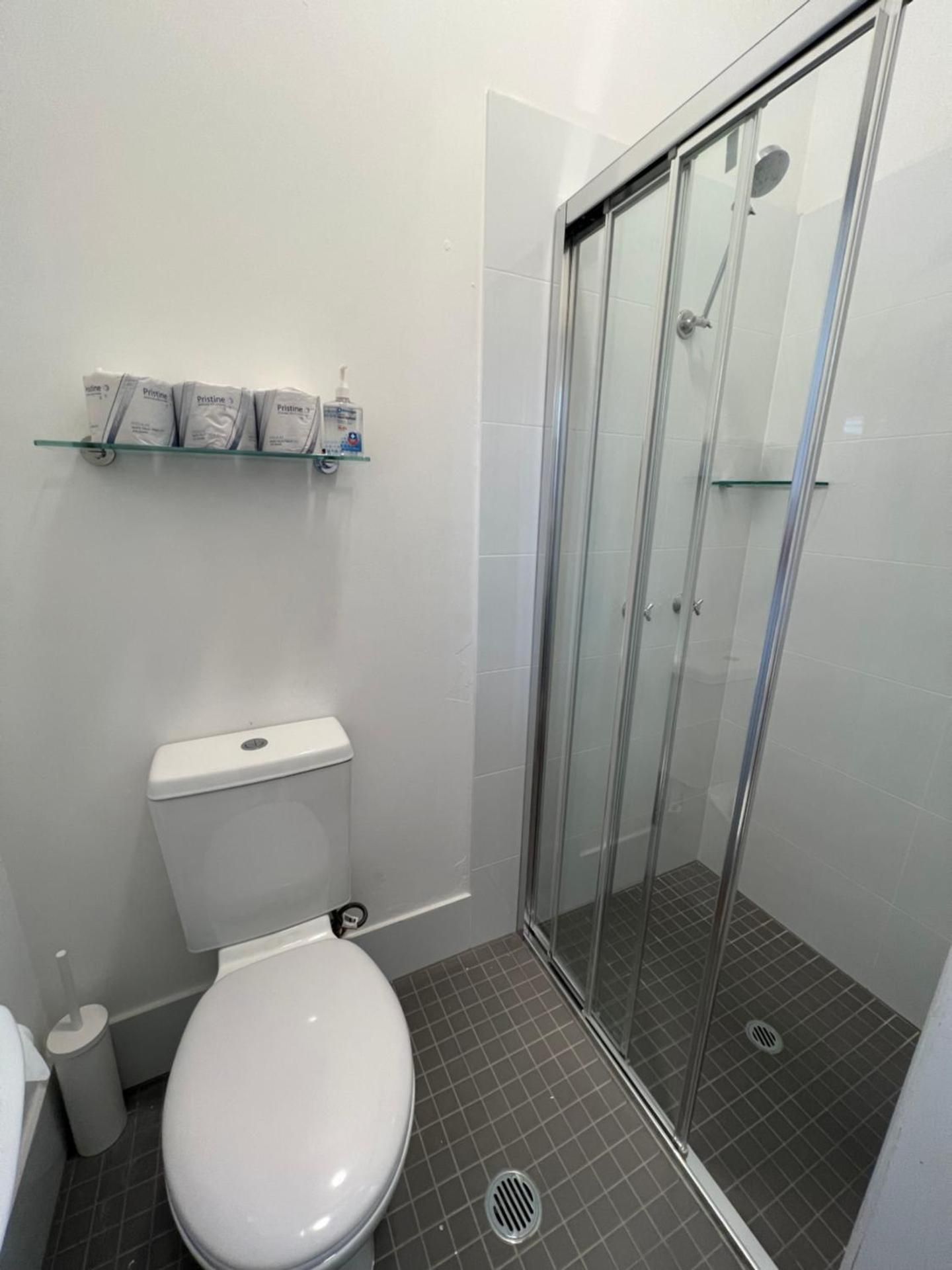 Hotel Concord Deluxe Queen Studio  2