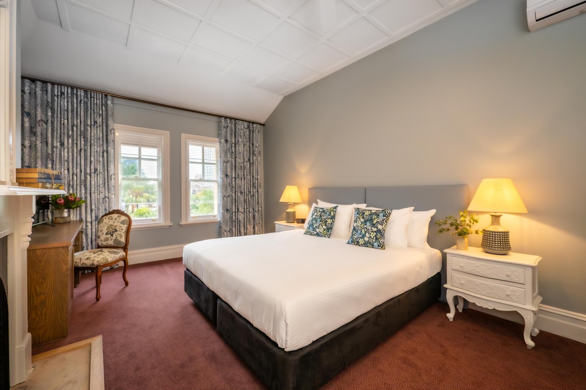 Double - Room With A Large Bed For 2 People