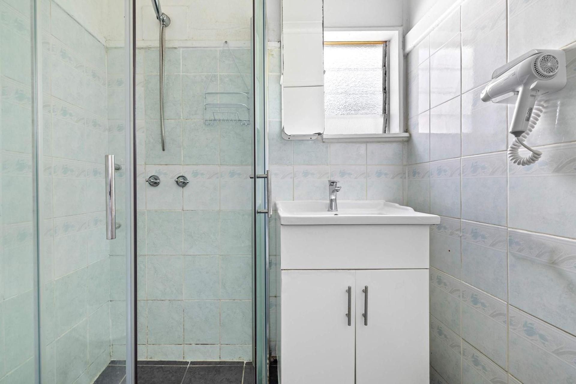 Standard Double Room with Shared Bathroom