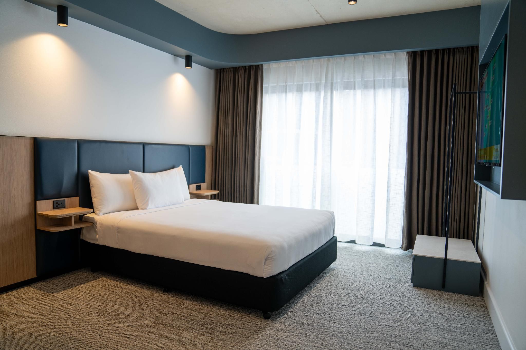 ValueSuites Penrith Courtyard Studio