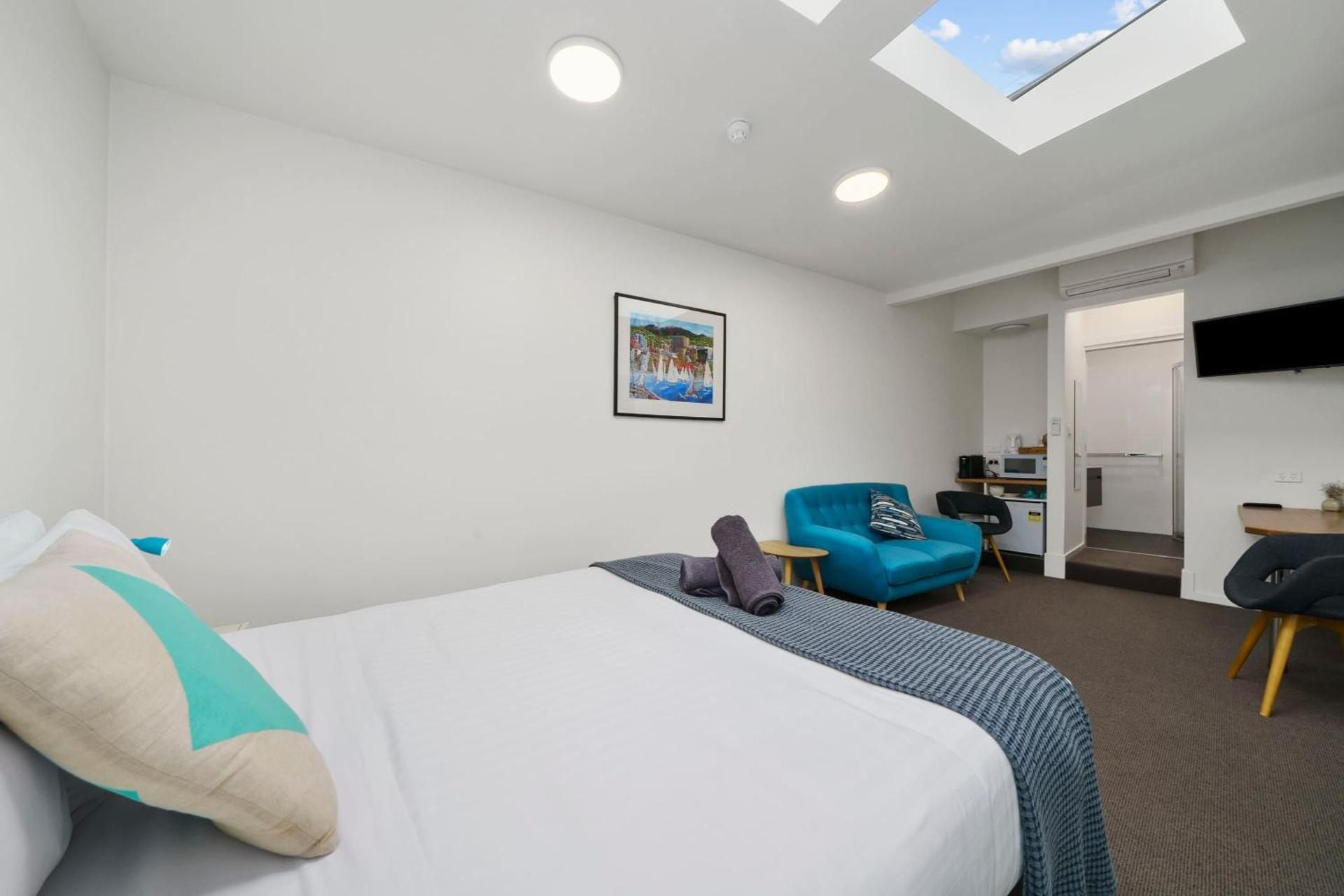 Sky View Queen Room