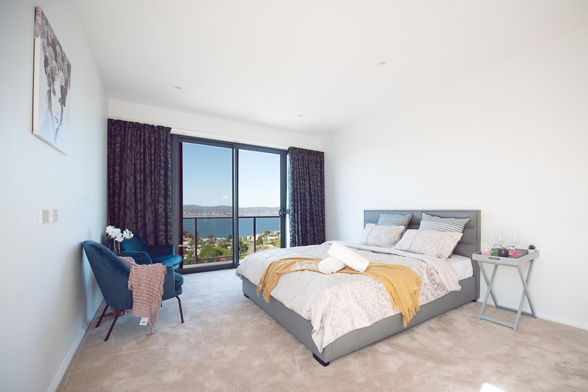 Deluxe Suite with Sea View