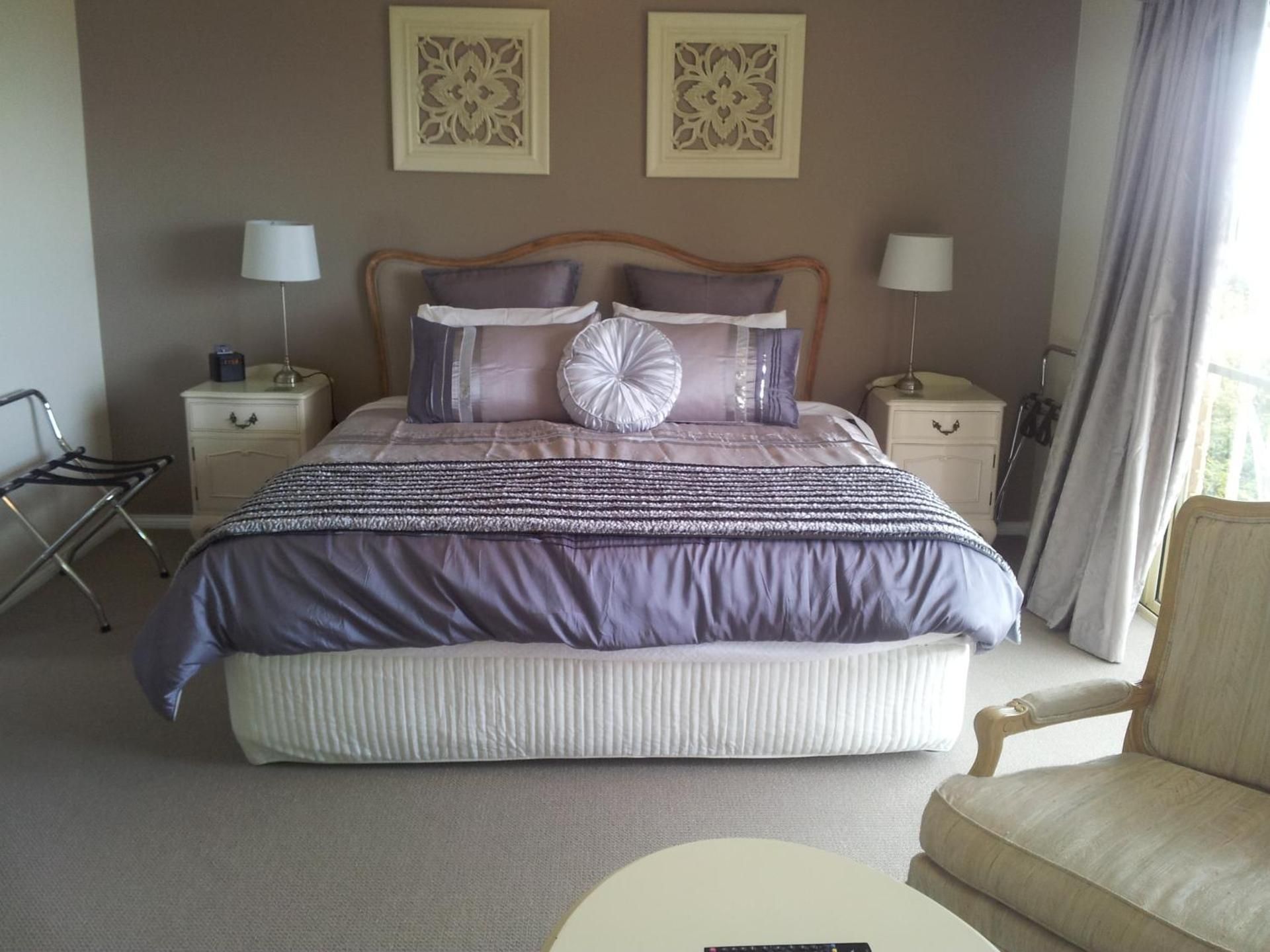 Deluxe King Room with Balcony and Sea View