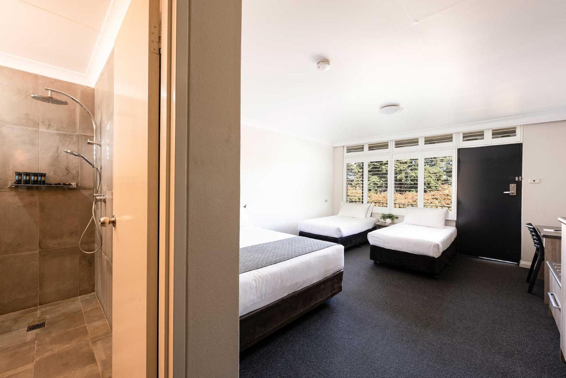 Panorama Bathurst Superior Family Room 3