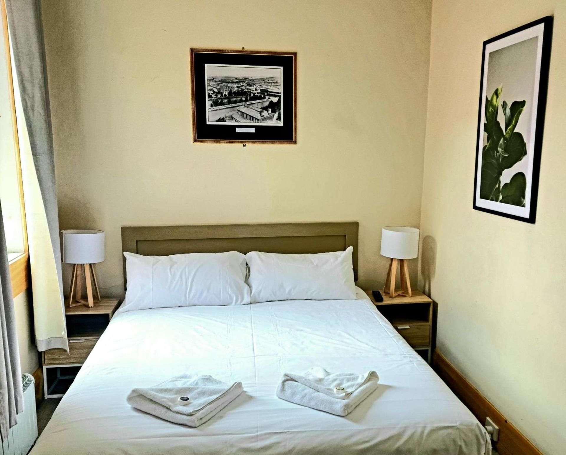 Triple Room with Shared Bathroom