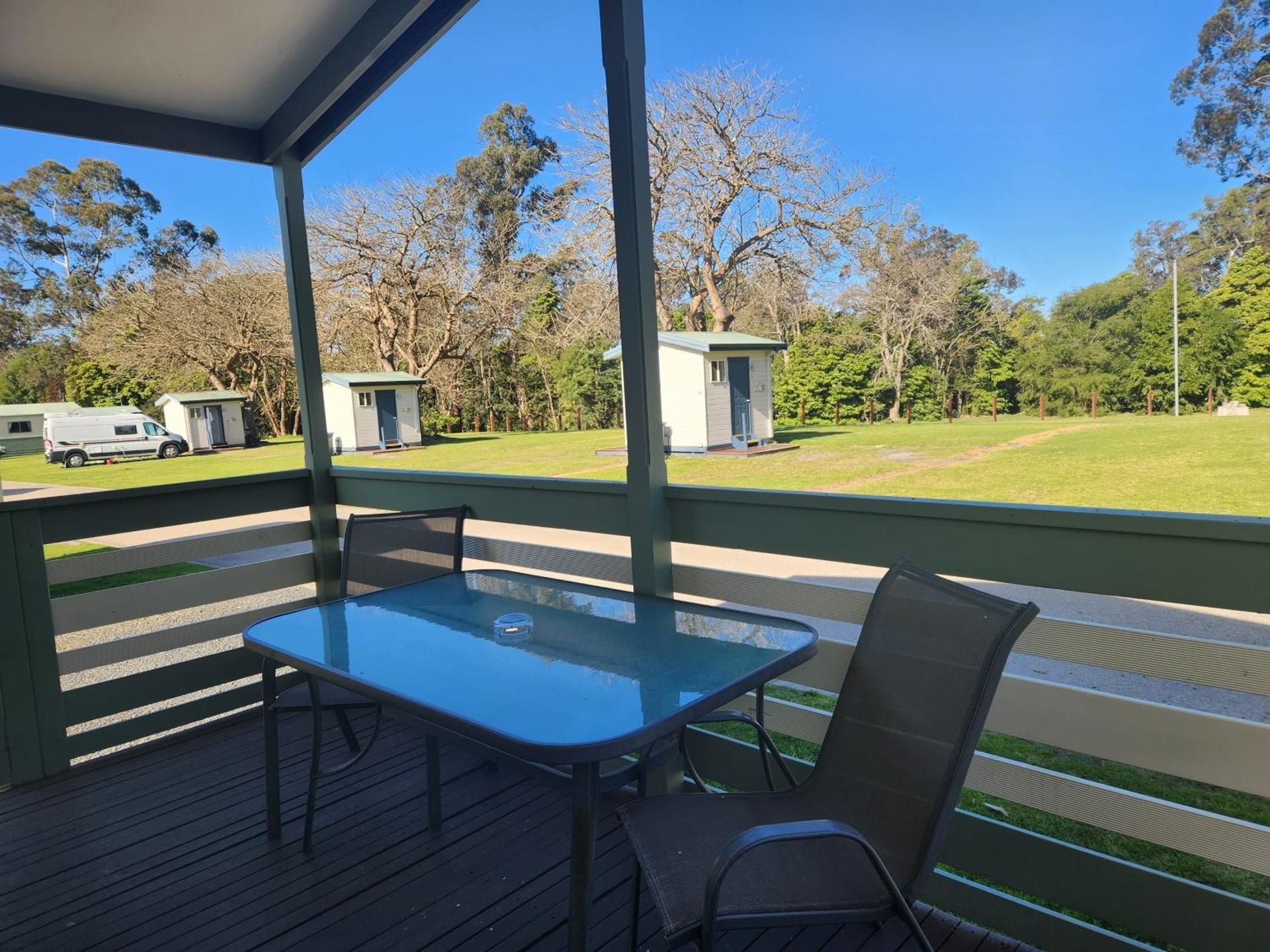 Eden Monaro Two-Bedroom Villa - Pet Friendly (6 Guests)
