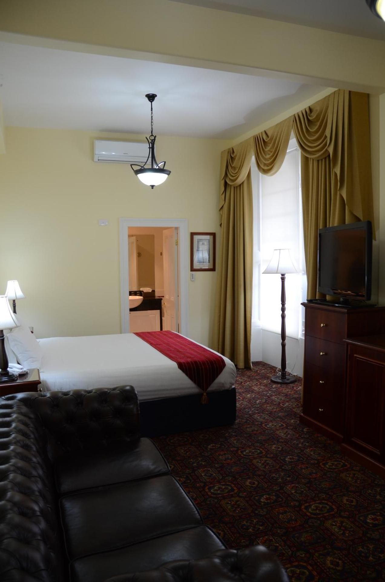 King Suite with Harbor View