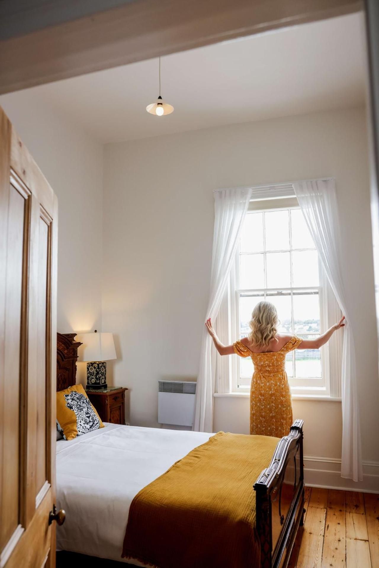 Captain's One-Bedroom Apartment with Sea View
