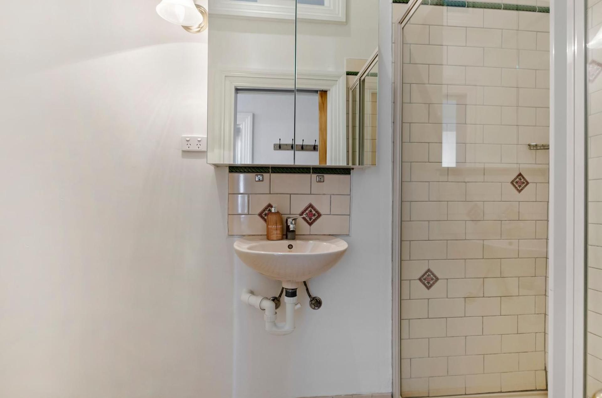 Captain's One-Bedroom Apartment with Sea View