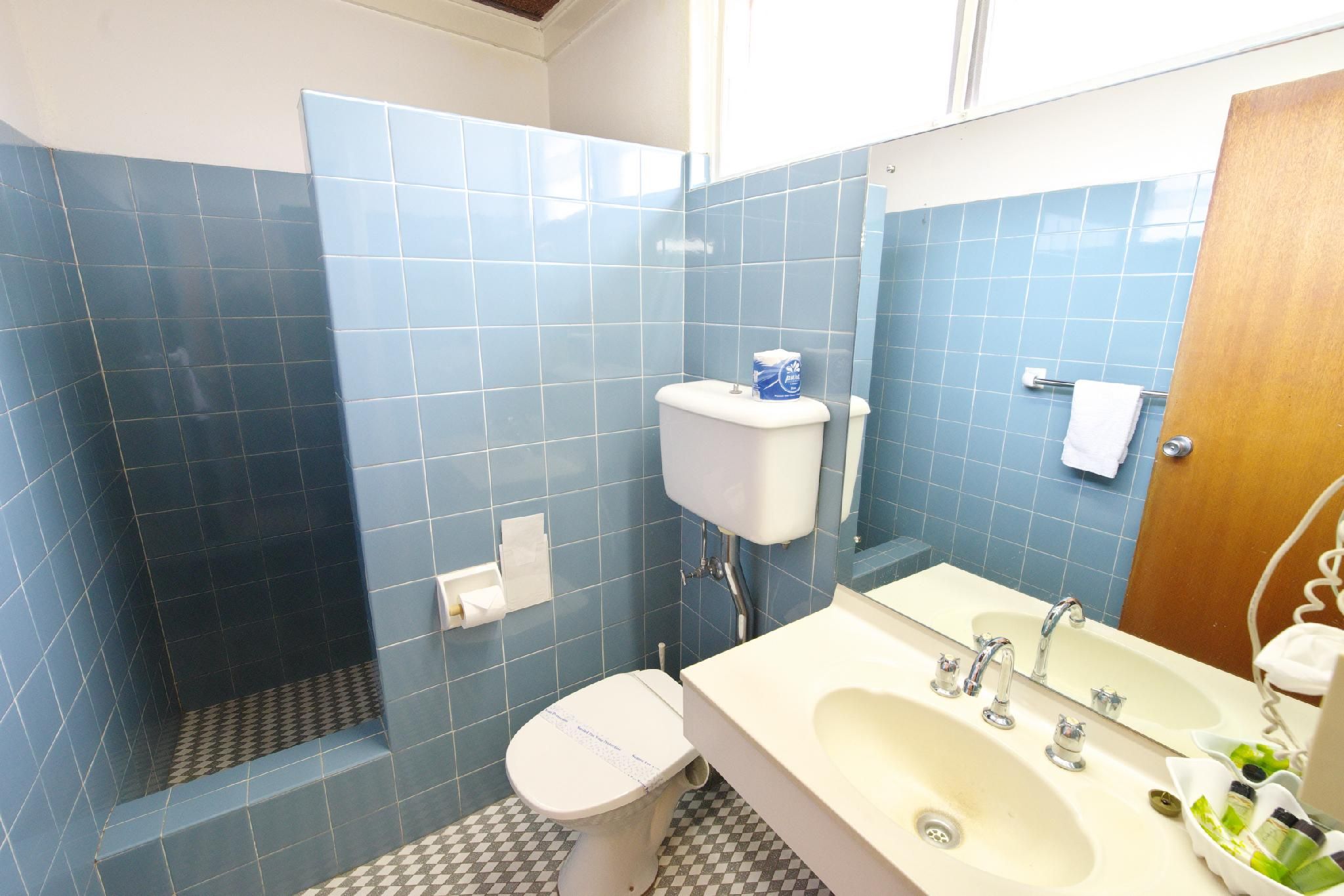 Olympia Motel Family Room 2