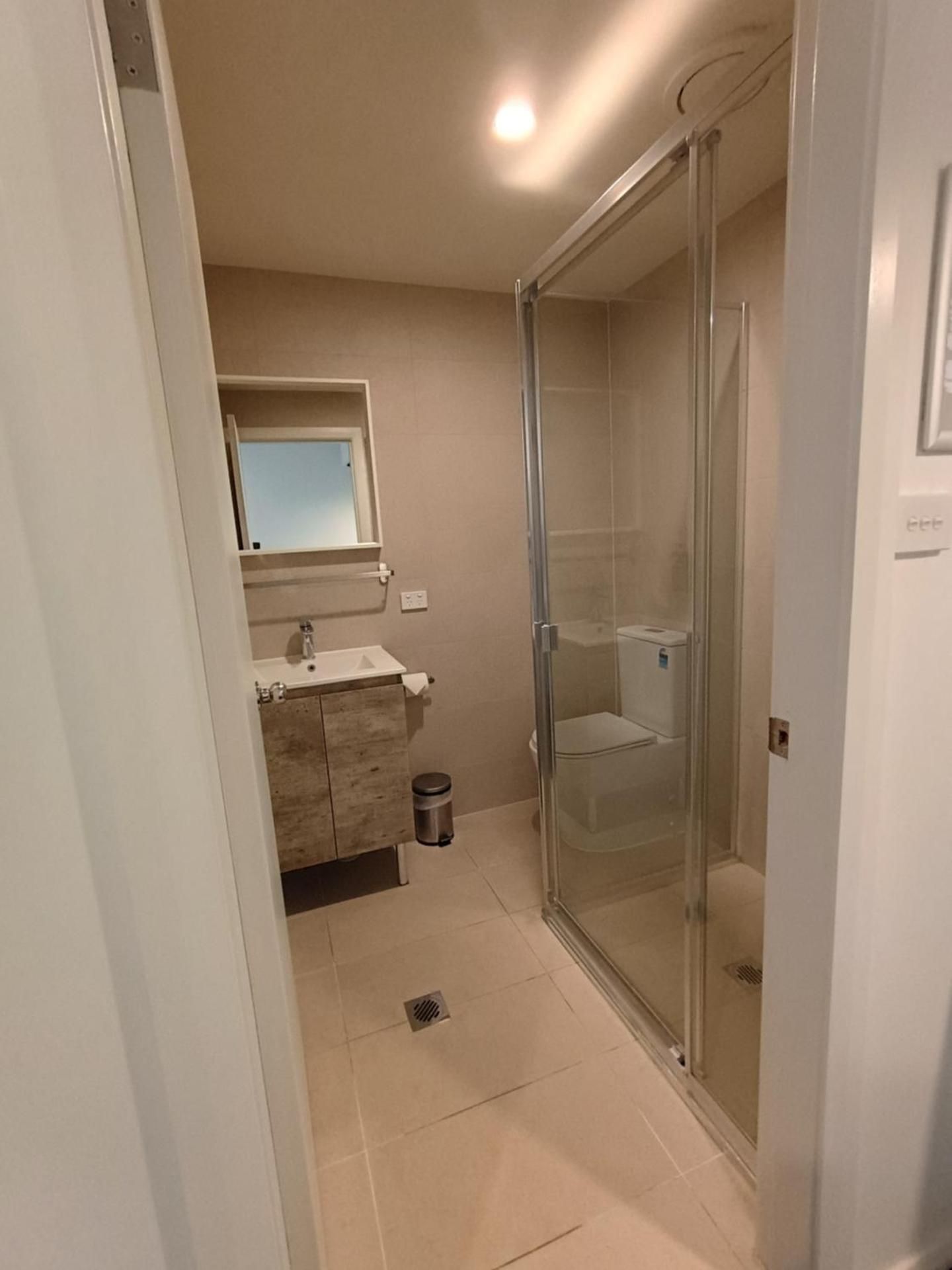Budget Queen Room