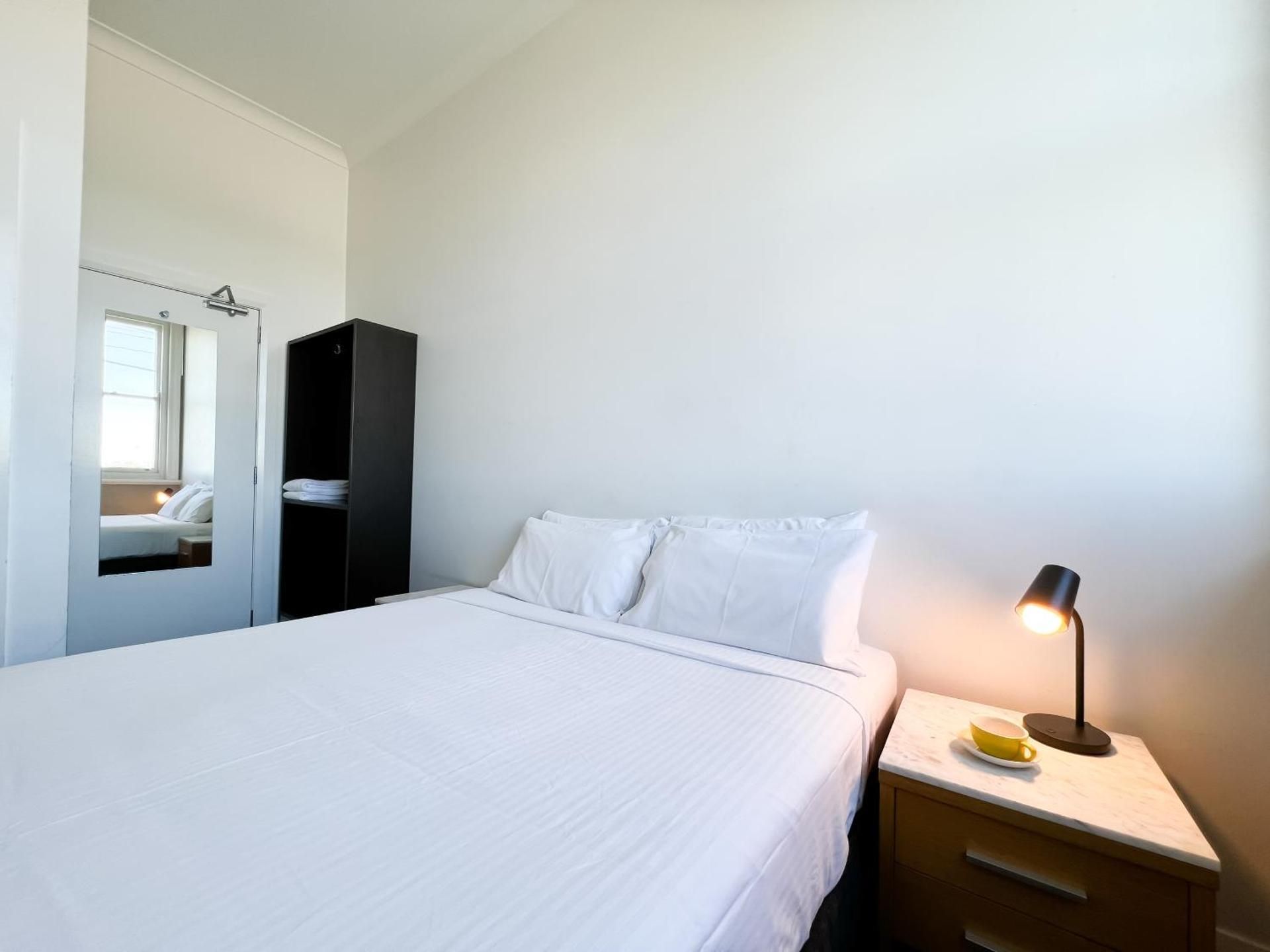 The Sunnyside Tavern, Broadmeadow Double Room