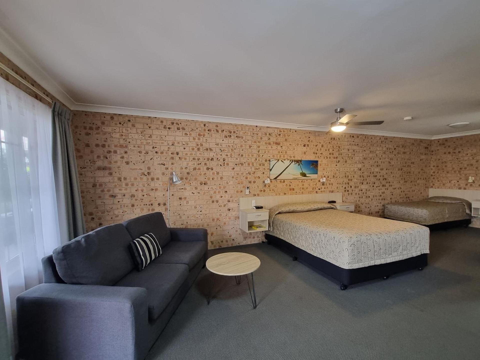 Deluxe Queen Room