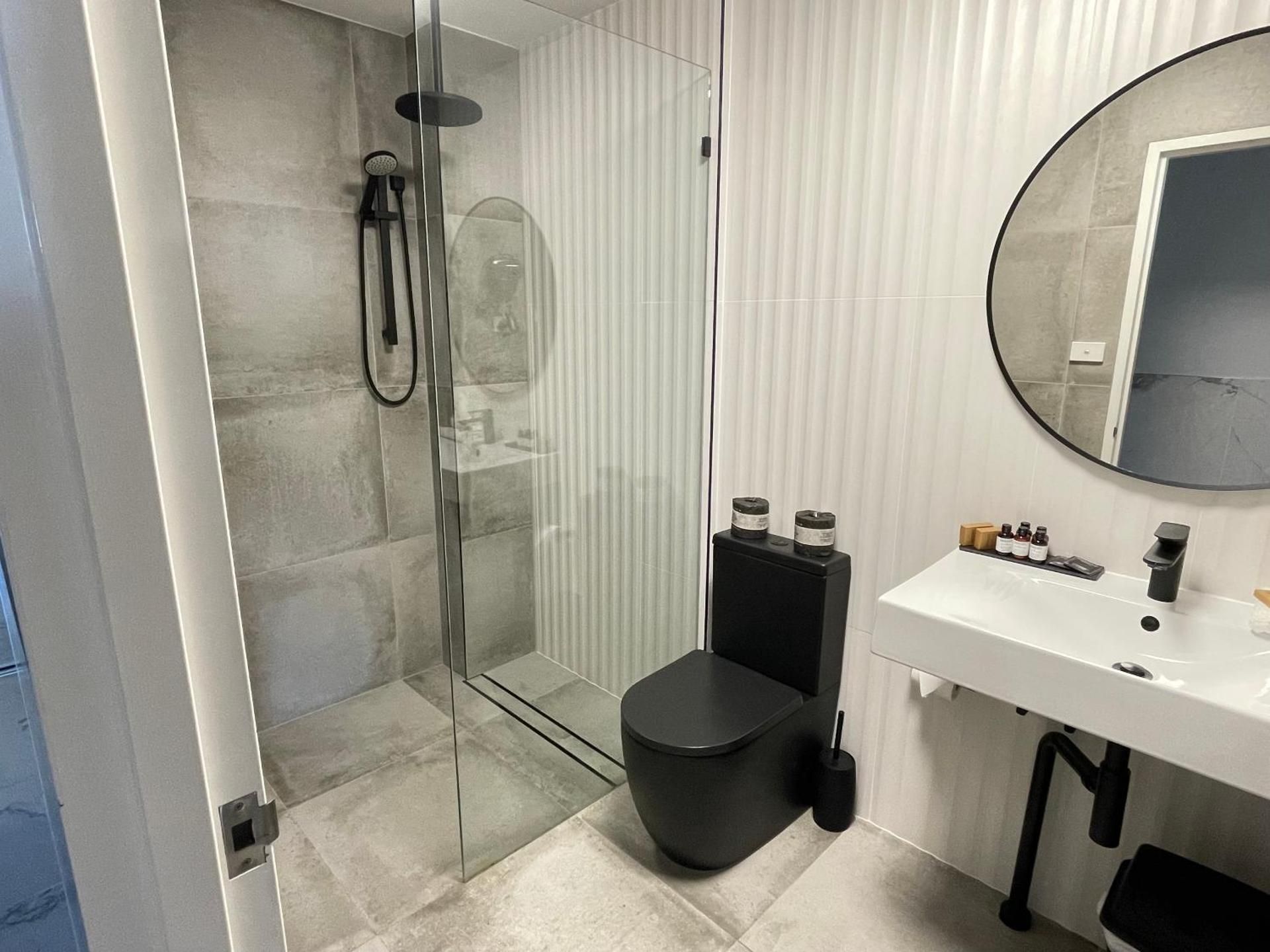 Honeysuckle Two-Bedroom Deluxe