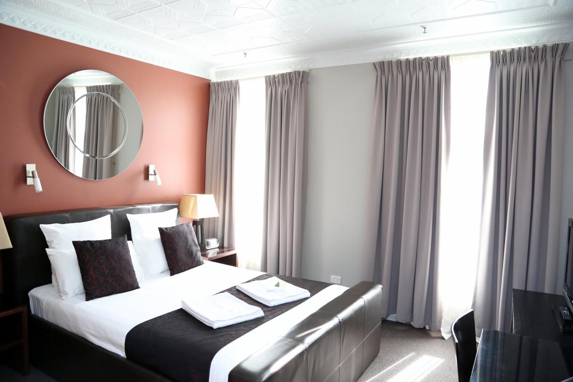 Queen Suite