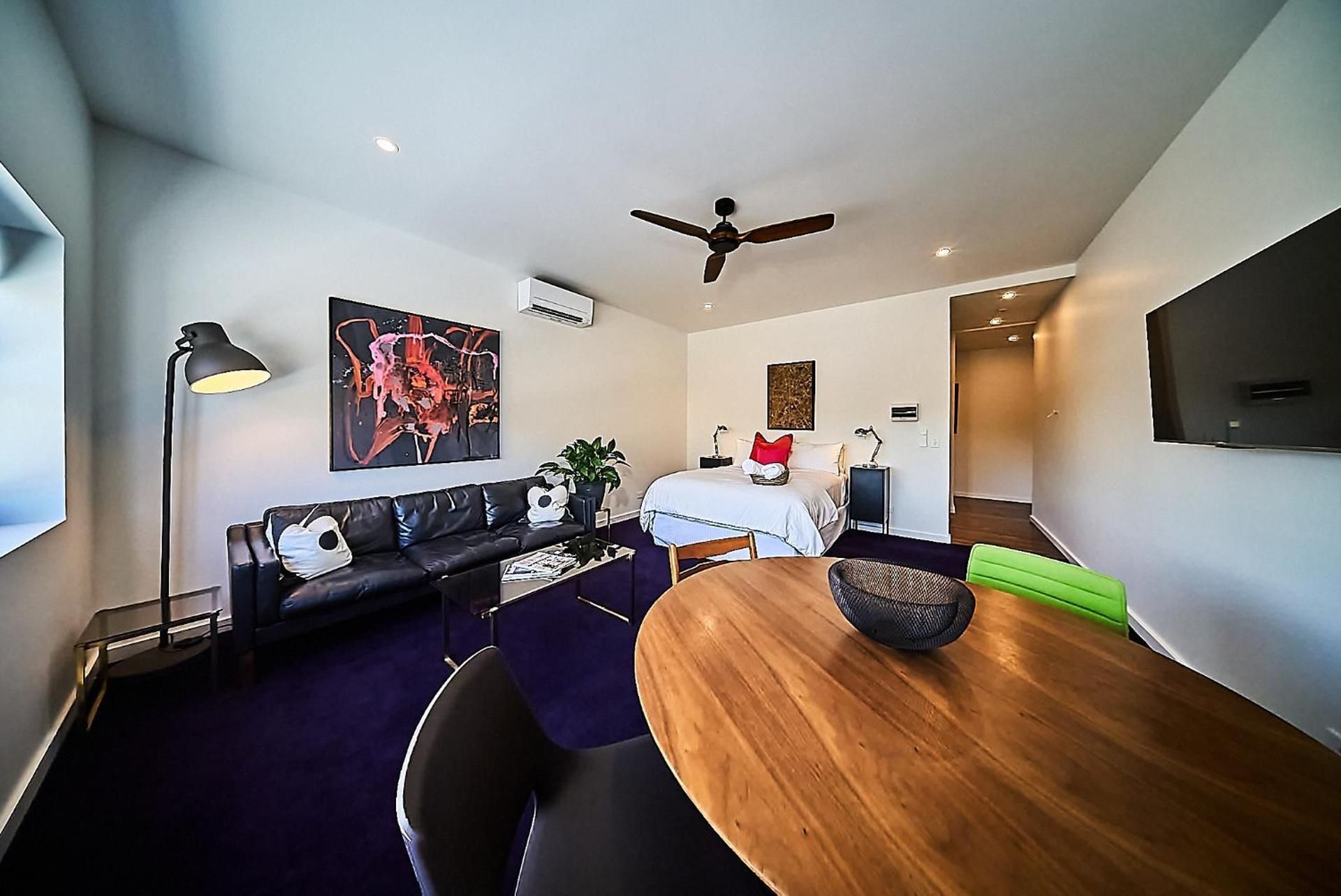 Studio Apartment