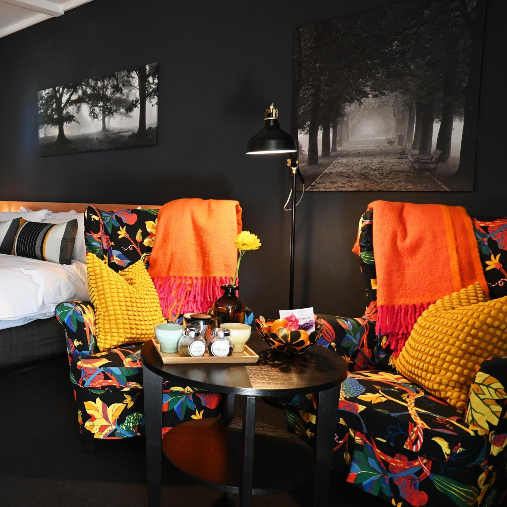 Signature - Queen Room