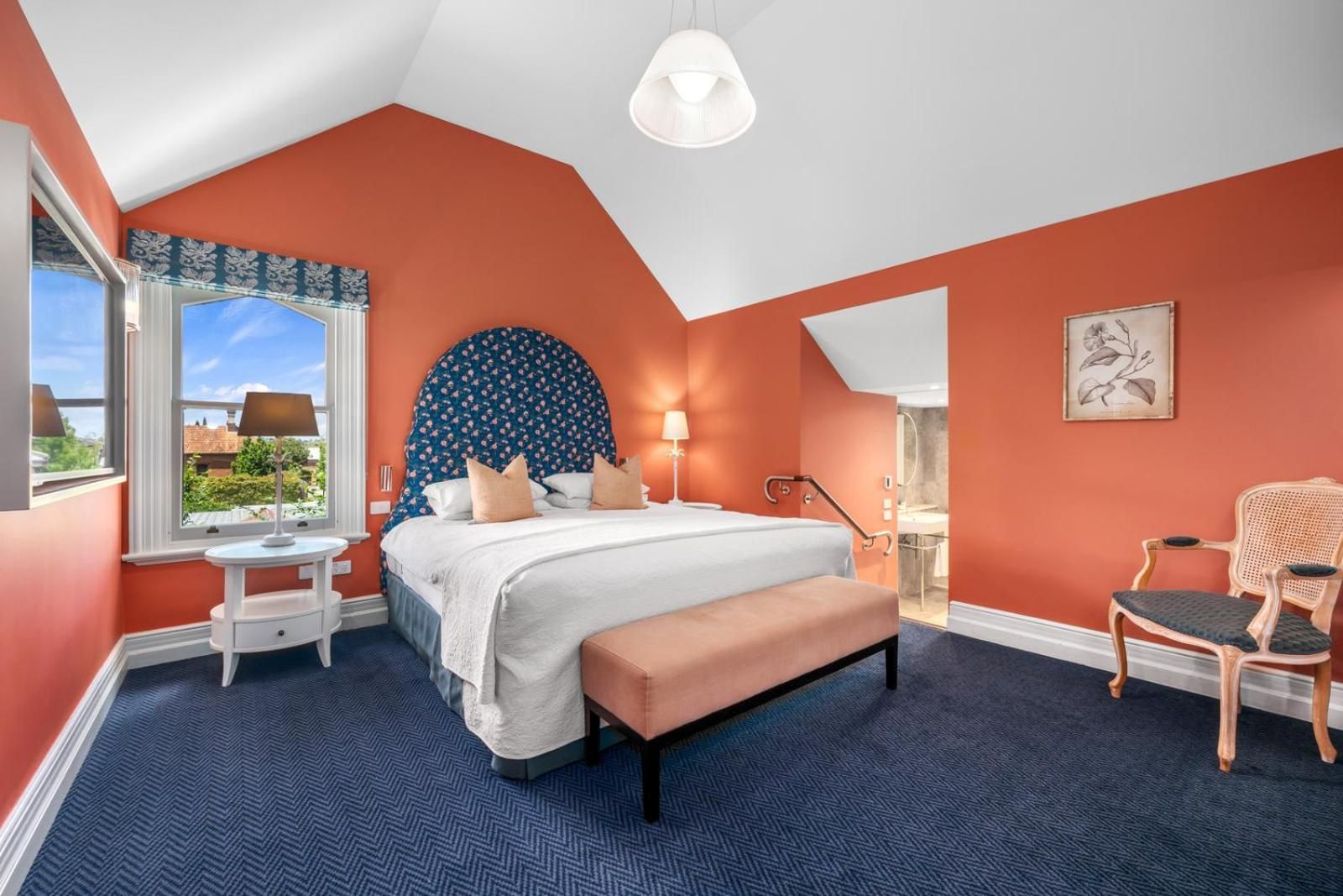 Steeple Suite	