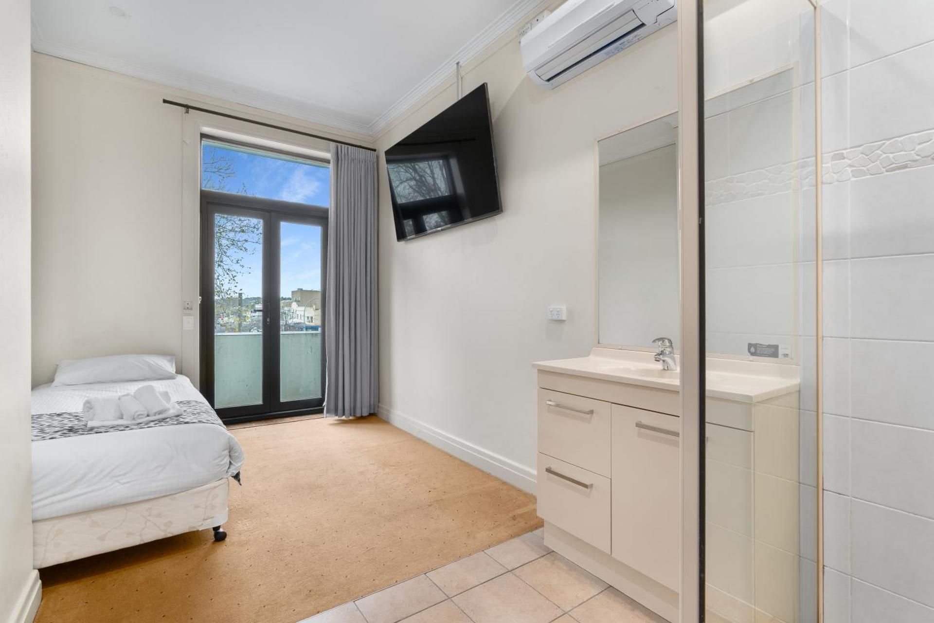 Single Room with Shower