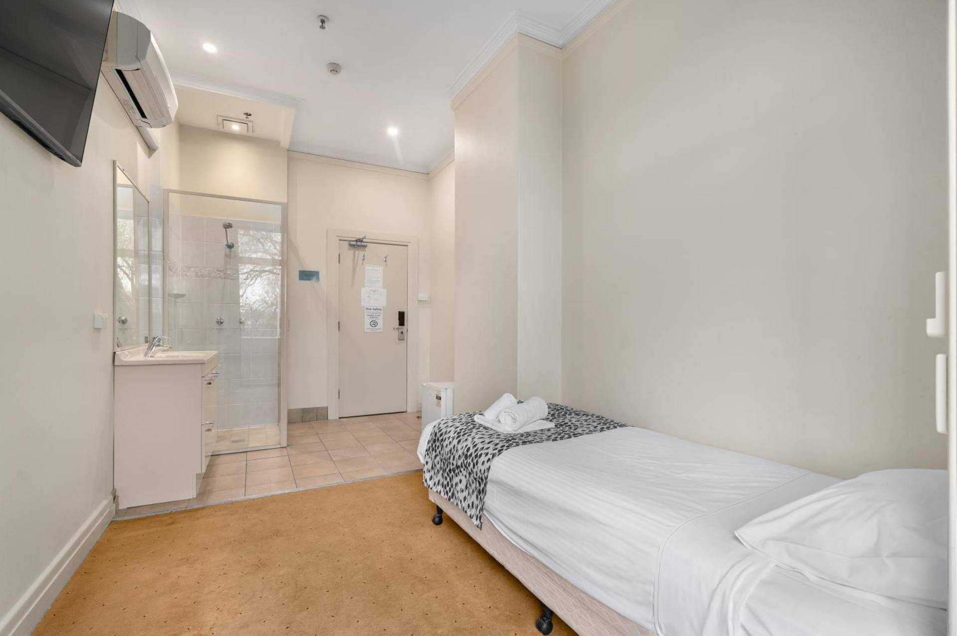 Single Room with Shower