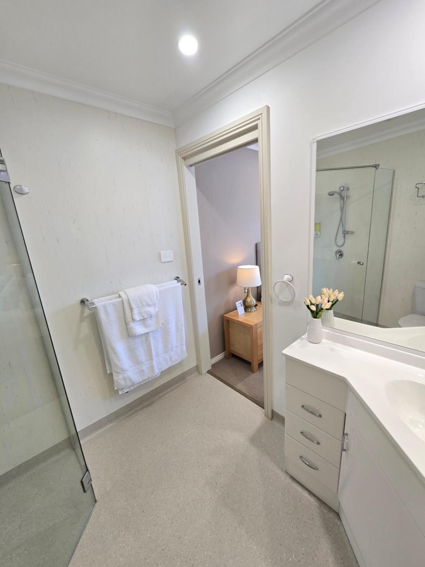 On The Terrace Stanley "The Nut" View Studio 3 2