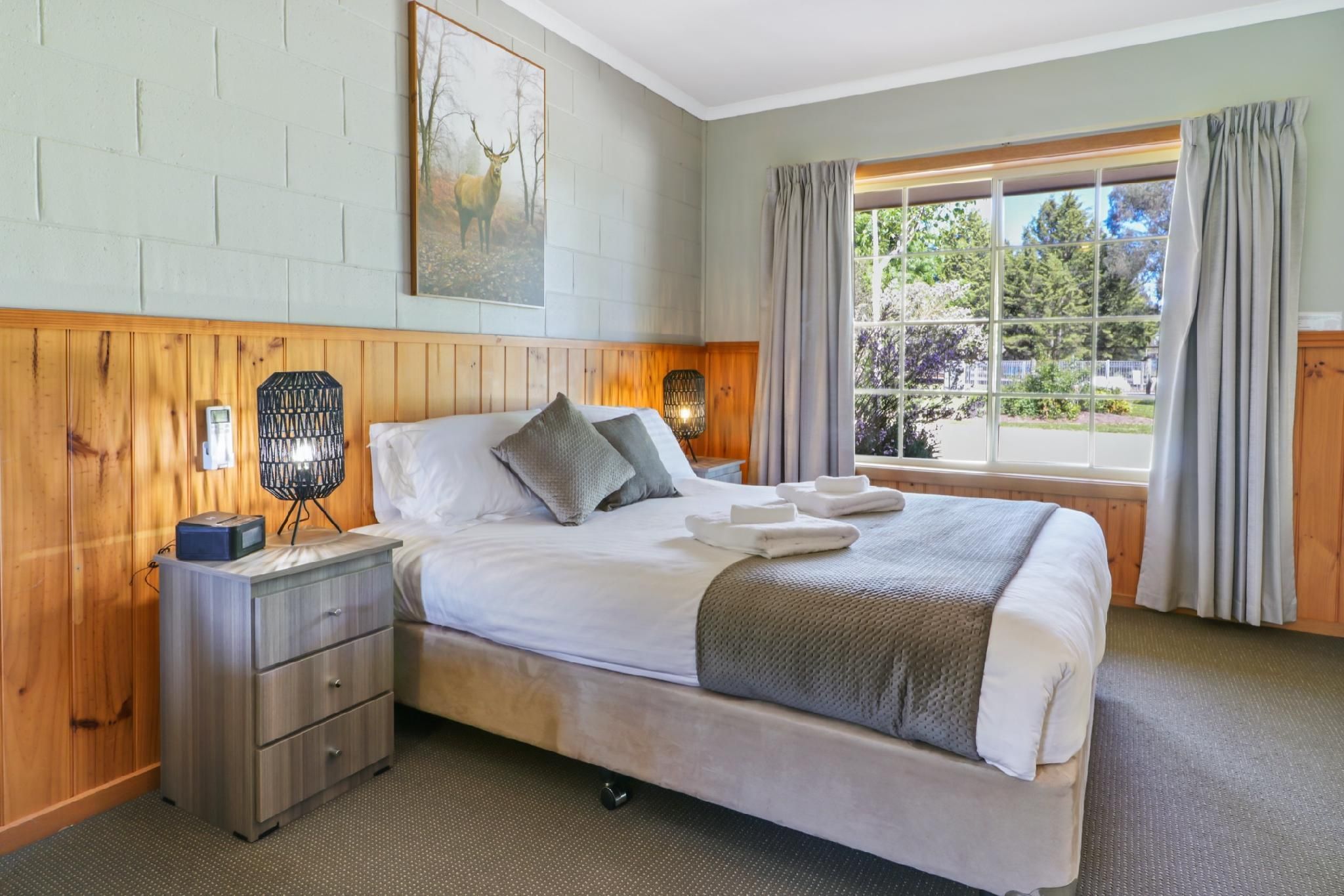 Banjos All Seasons Accommodation Studio Apartment