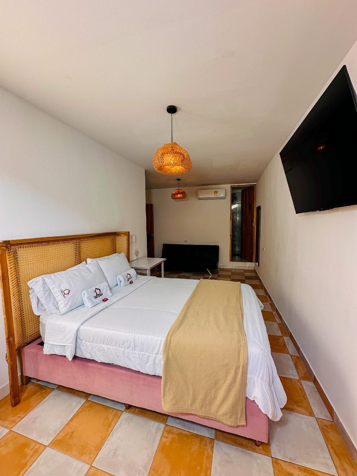 Double Room with Balcony and Private Bathroom